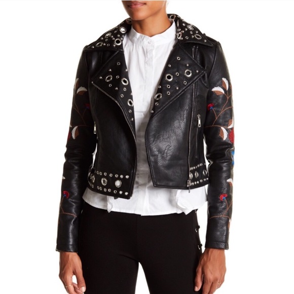 Romeo & Juliet Couture Jackets & Blazers - NWT Romeo Juliet Embroidered Faux Leather Jacket